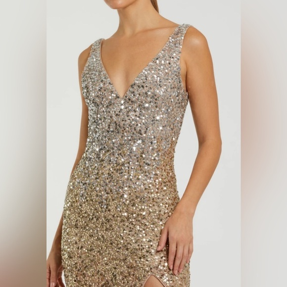 NWT |Mac Duggal 1068 Shimmering Gold Sequined Sleeveless  Side Slit Gown Size 2 - Picture 3 of 17